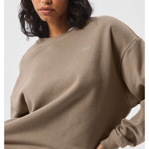 ALO Yoga Tan Sweatshirt